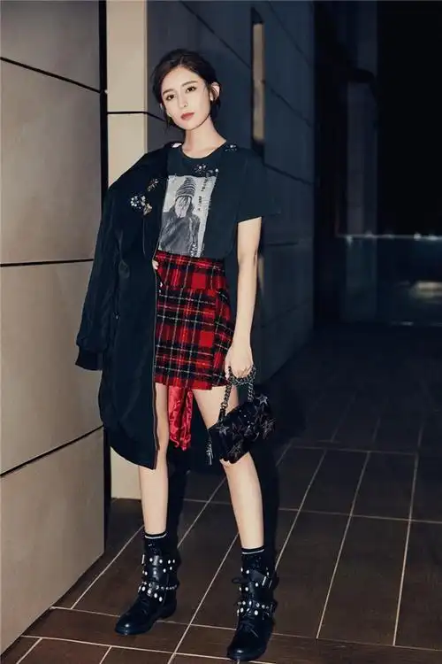 古力娜扎时尚摄影师micol sabbadini时尚达人街拍示范单品推荐:junya