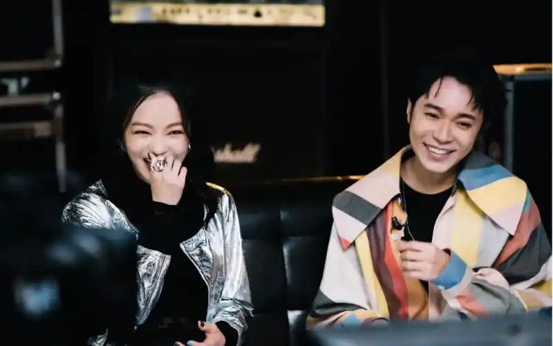 【张韶涵 x 吴青峰】《我好想你》间奏 吴青峰和张韶涵的神仙友谊,"