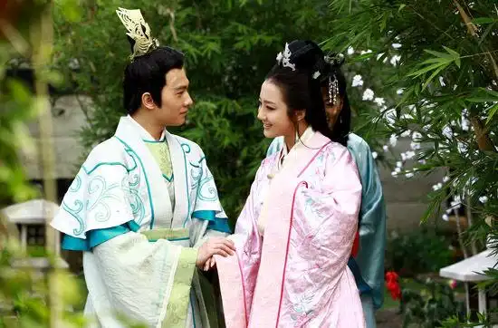 李依晓《新洛神》唱黄梅戏与杨洋秀甜蜜