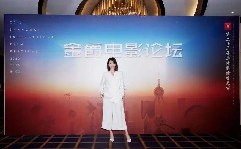 最近一段时间,白百何的工作也是逐渐恢复,前段时间她还出席了金爵电影