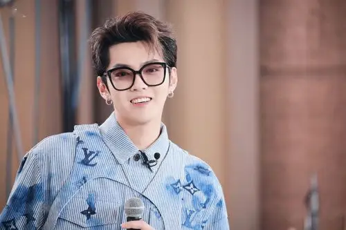 男网红因长得像吴亦凡被骂惨了网友入戏太深留言玩梗辱骂