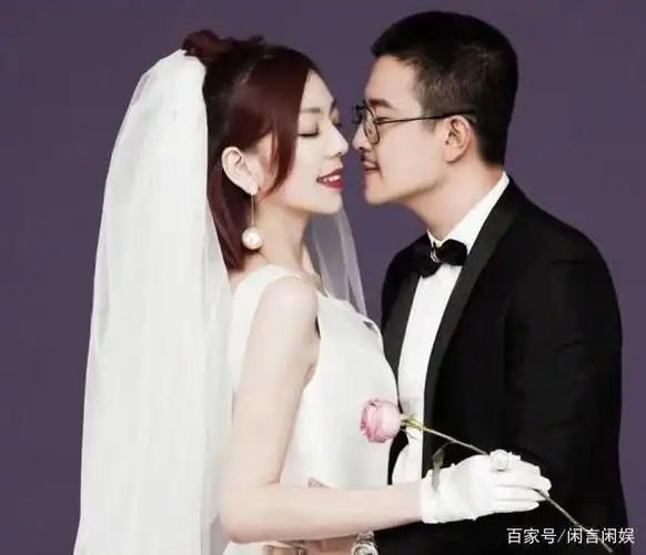 她曾是超女全国十四强,嫁给相恋9年男友,如今36岁很美很幸福