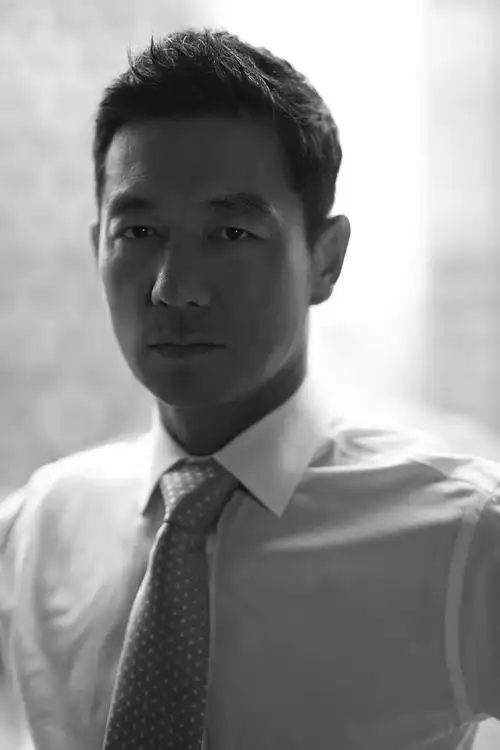 邢佳栋新剧再塑军魂:这部剧和《士兵突击》一样拼