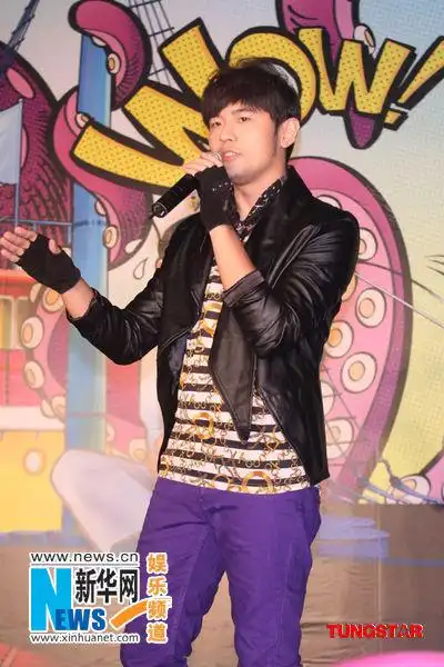 出道11年的周杰伦推出第11张专辑《惊叹号》,恰逢光棍节让歌手周杰伦