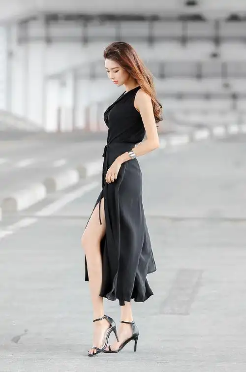 高挑大长腿美女开叉裙魅力性感街拍图片