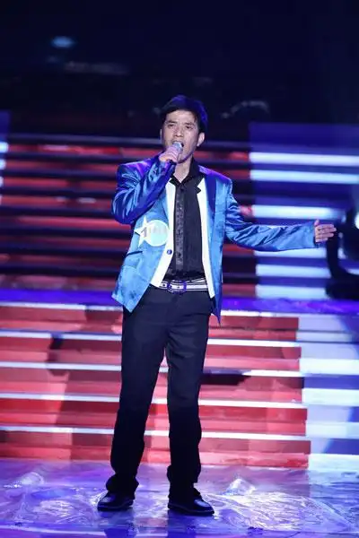 熊七梅星光大道演出剧照