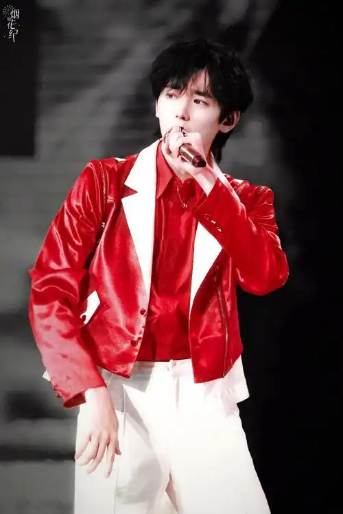 田震宋亚轩时隔7年再同框##宋亚轩北京台春晚##宋亚轩跳popping