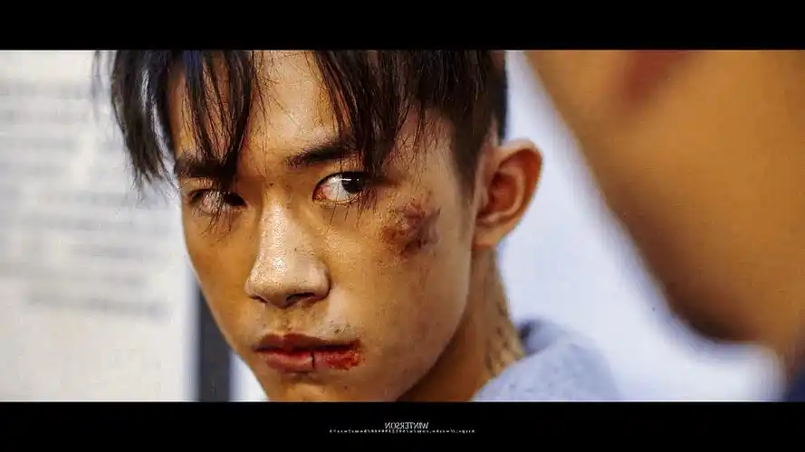 手绘板--少年的你--易烊千玺