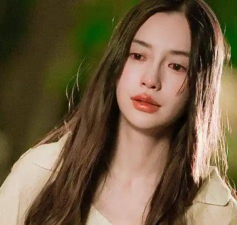 五分的争议:杨颖出演《摩天大楼》,哭戏上热搜,网友表示尴尬_baby