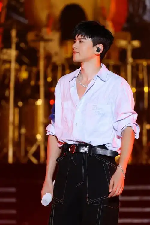 张杰未live巡回演唱会#@张杰未·live-「曜·北斗」巡回演唱会7月29