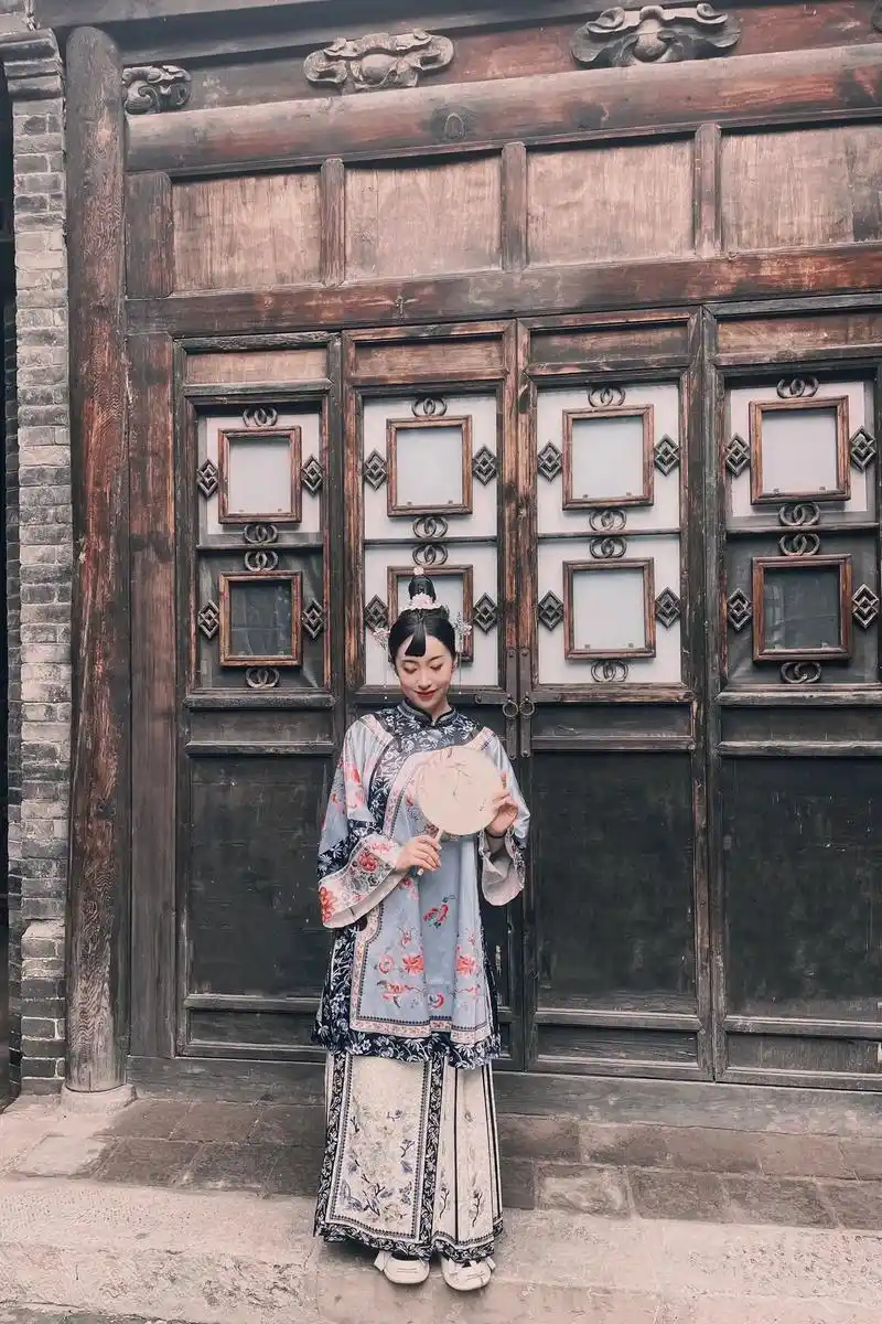 一朝步入画卷,一院梦回百年.五百年间的晋商风云 裹着荣耀和悲 - 抖音