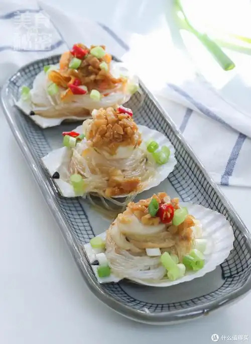 10分钟漂亮海鲜菜蒜蓉粉丝蒸扇贝