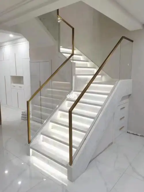 网红别墅超白钢化玻璃楼梯扶手栏杆现代简约轻奢中式实木室内护栏