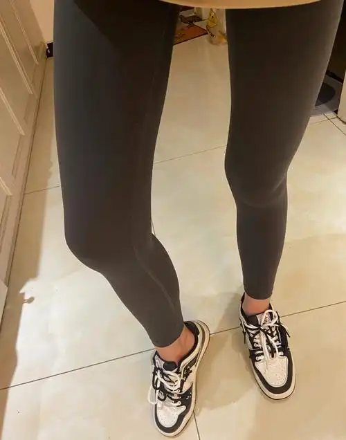 灰色瑜伽裤永远的神