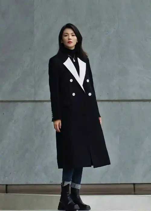 刘涛时装款式简约,女人看了就想拥有,太美了!_黑色_衣服_白色