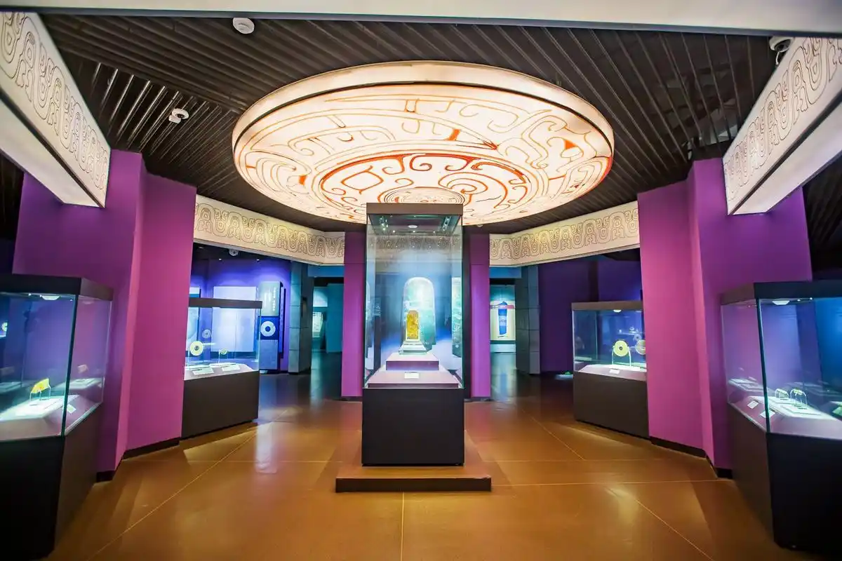 三门峡虢国博物馆,拥有众多精美文物,还藏着一座庞大的地下世界