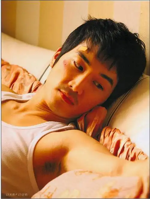 p>宋承宪(         ,song seung heon),本名宋承复,1976年10月5日