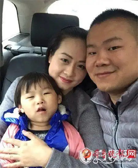 岳云鹏晒妻子素颜美照 岳云鹏老婆郑敏