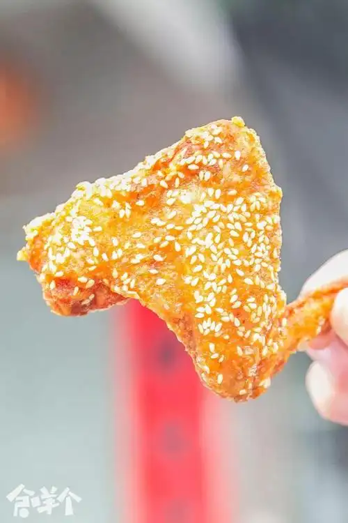 揭阳这家店日销上千个炸鸡翅十几年来天天排长队