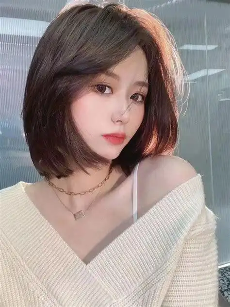 2021最流行女士中短发发型 - 女生短发 - 发型社