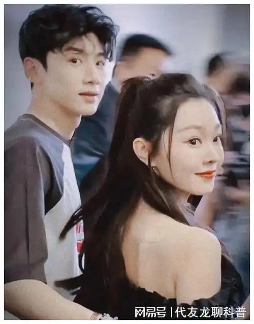 白敬亭和宋轶恋情曝光,甜蜜细节大揭秘!