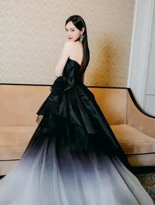 唐嫣产后如整容看她穿上开叉裙的效果这腿真的惊为天人