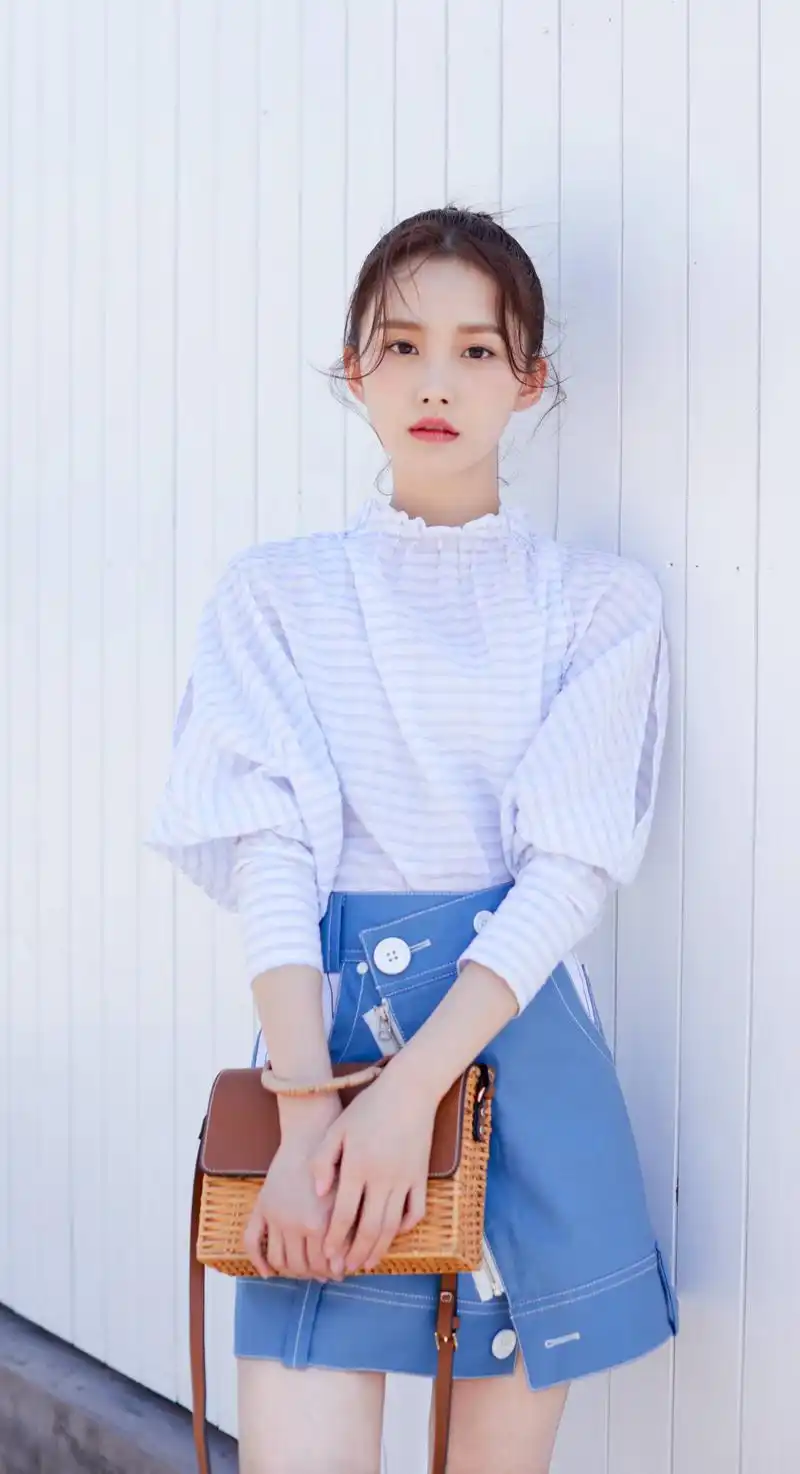 王嵛:清新甜美,秀色可餐