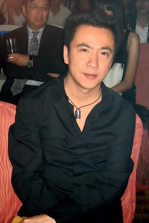 华谊兄弟总裁王中磊荣获"国际化男性"奖(图)