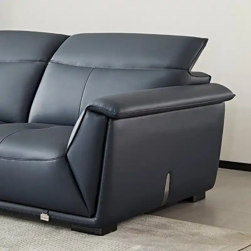 全友家居欧式简奢皮沙发22772b 在悠闲的假日午后 慵懒地赖在沙发的