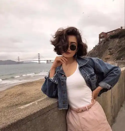 慵懒风欧美复古短卷发