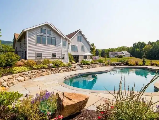 私人别墅景观水池装修效果图片