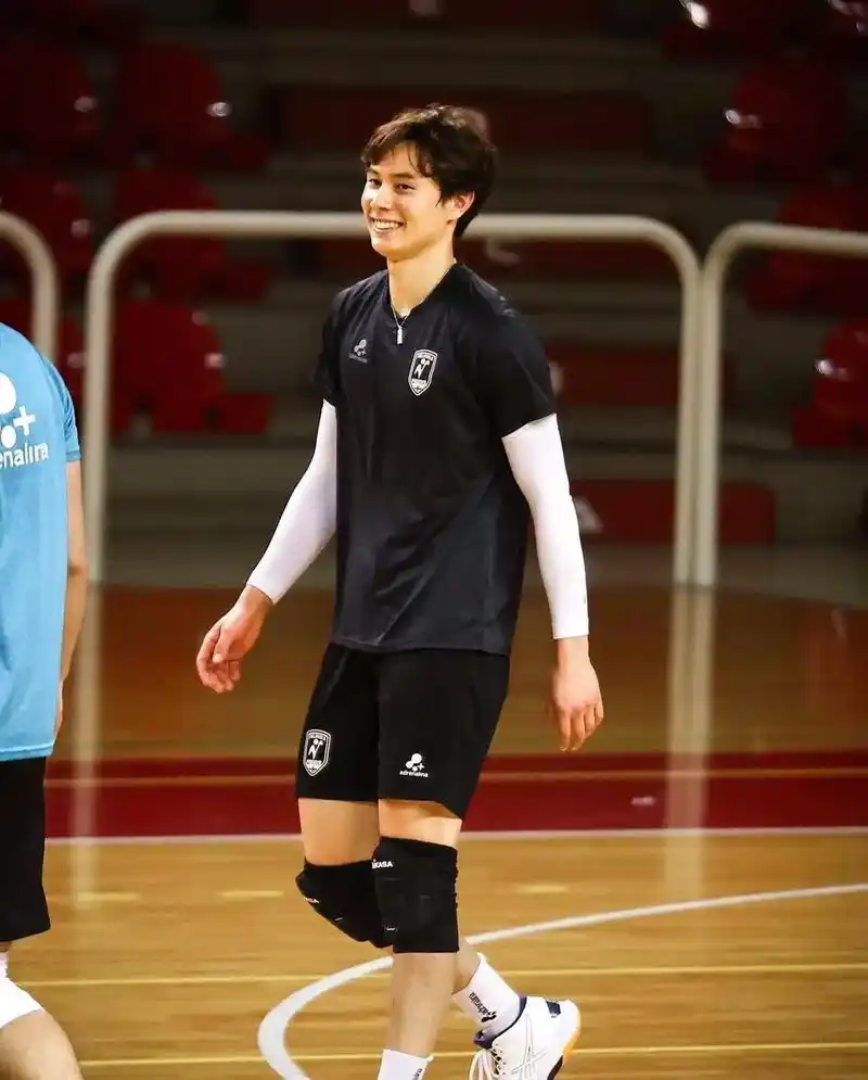 高桥蓝 #排球96 #男排 #日本男排 #主攻 - 抖音