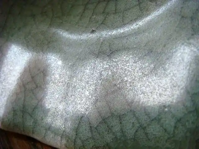 哥窑瓷器最重要的"酥油光",该怎么辨认?