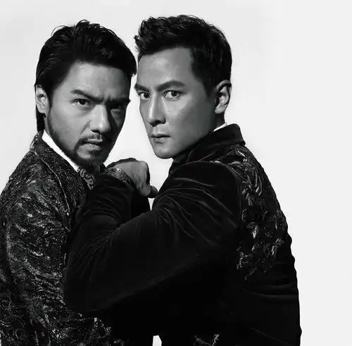 结尾处的一句台词,警察阿荣(成龙饰演)***后和反派头子阿祖(吴彦祖