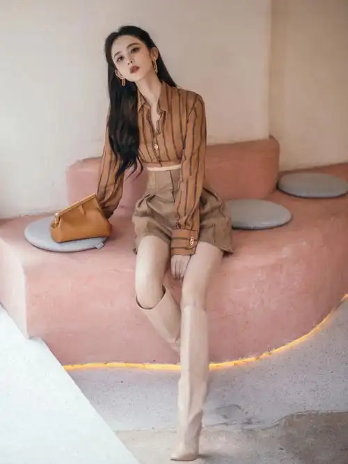 古力娜扎私服穿搭