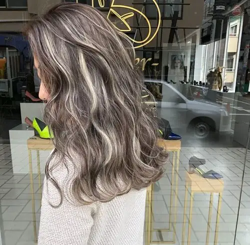 挑染什么颜色好看长发挑染几缕头发的图片大全