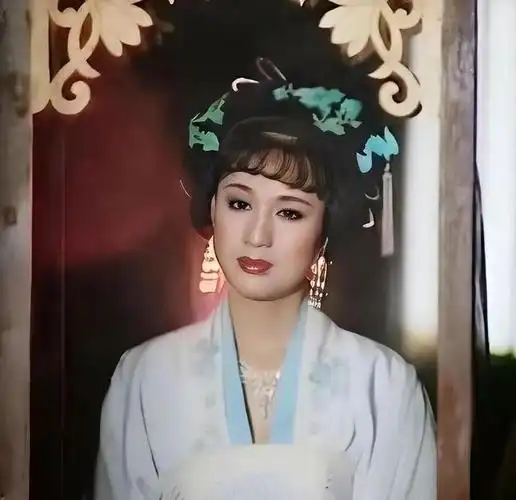 著名演员李建群:与男友同居27年,一生无儿无女,63岁遗憾离世