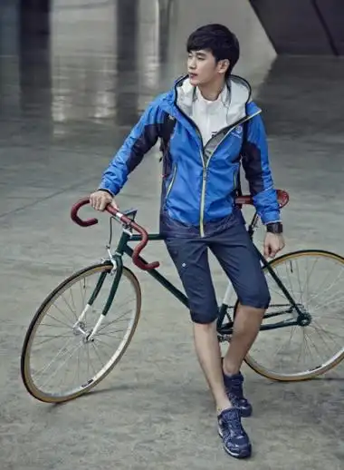 "都教授"金秀贤当选韩国人最喜欢的艺人(图)