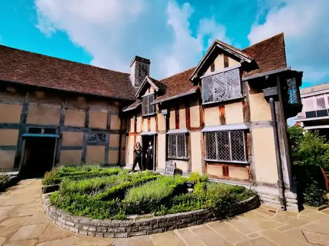 埃文河畔的莎士比亚故居,拥有别样的文化风景,邂逅英伦文艺情结