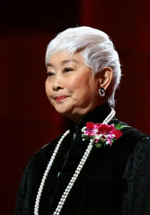 莫道桑榆晚 为霞正满天 ——各国各地的老年人