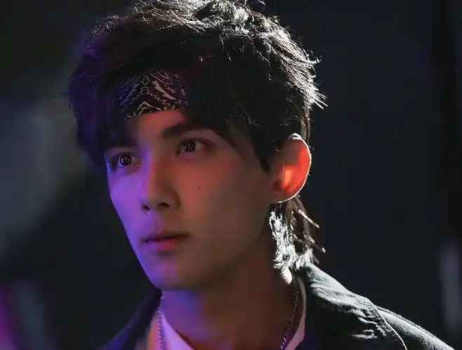 工作室称吴磊是小伤已无碍,演员拍戏受伤难免,故意营销不可取_回应