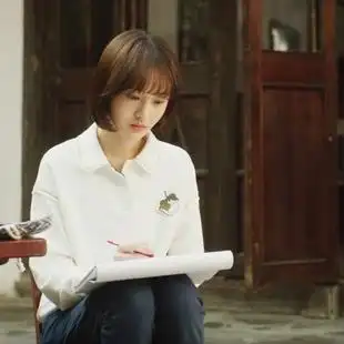 夏至未至郑爽立夏同款米白色卫衣女装衣服2017新款娃娃领刺绣外套