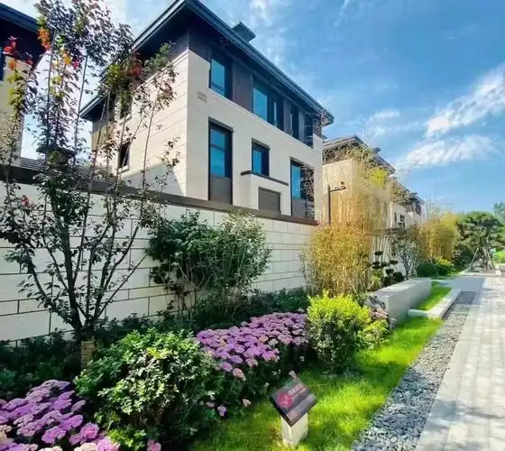 真实在售独门独院实用面积500平亦庄棠颂别墅新中式合院