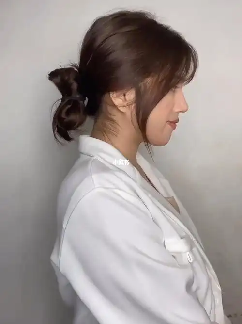 韩式慵懒随意低丸子头的简单扎法懒人必备