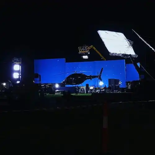 《尚气》首波片场照 直升机室外场景曝出