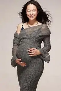 曝性感女星罕见大肚照 王菲最酷孙俪最性感