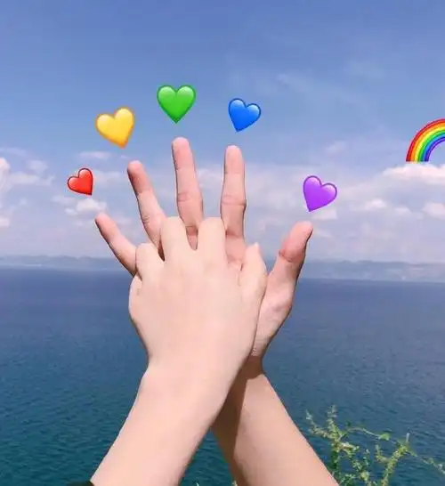 20句官宣恋爱文案,甜到炸,单身的你赶紧收藏!