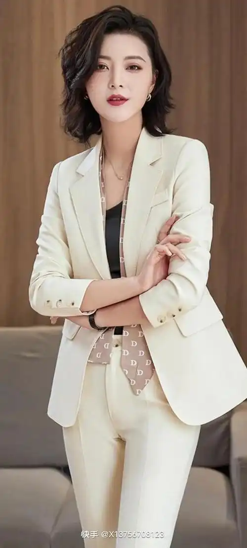 漂亮的女人,穿西服更有魅力|西装|漂亮女人_网易订阅