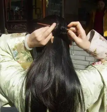 古装半散发型扎法教程图解