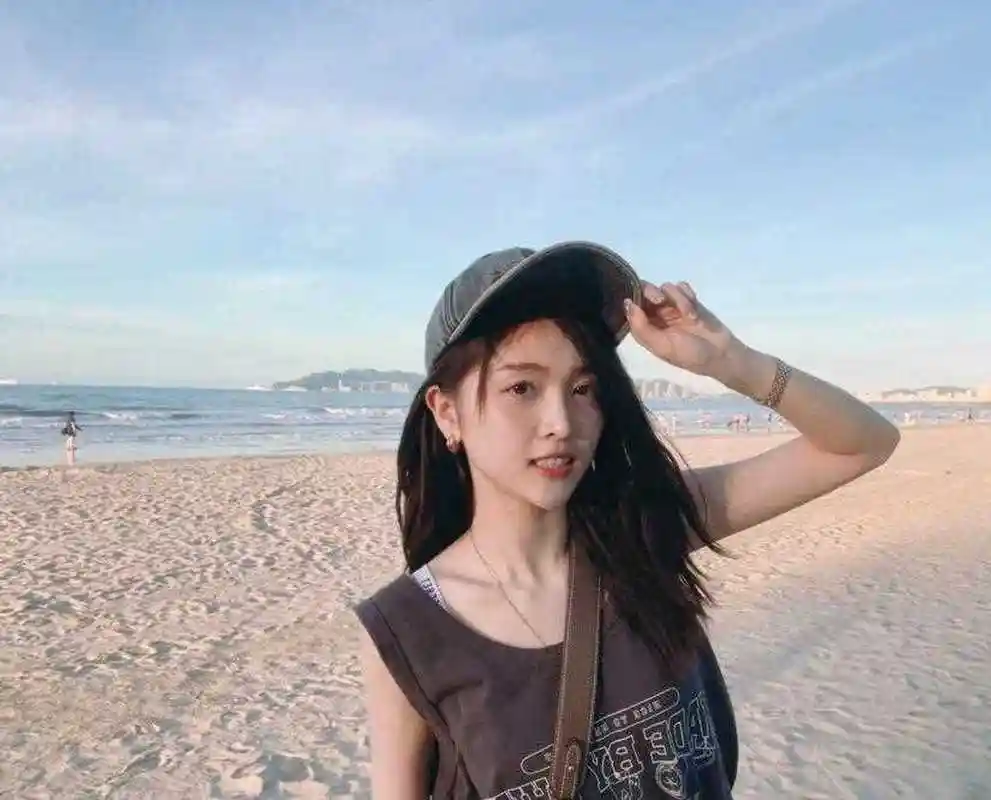 吴宣仪在韩国女团出道,但却一直不过不火,直到参加创造101 之后才被